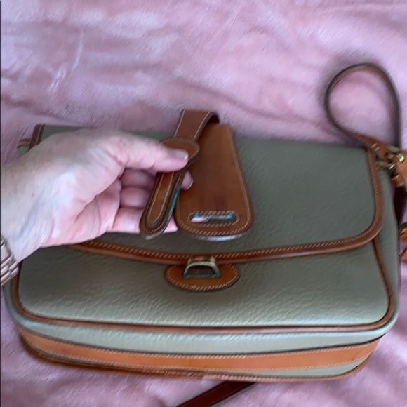 Dooney & Bourke- All Weather Leather shoulder bag - Picture 3 of 9